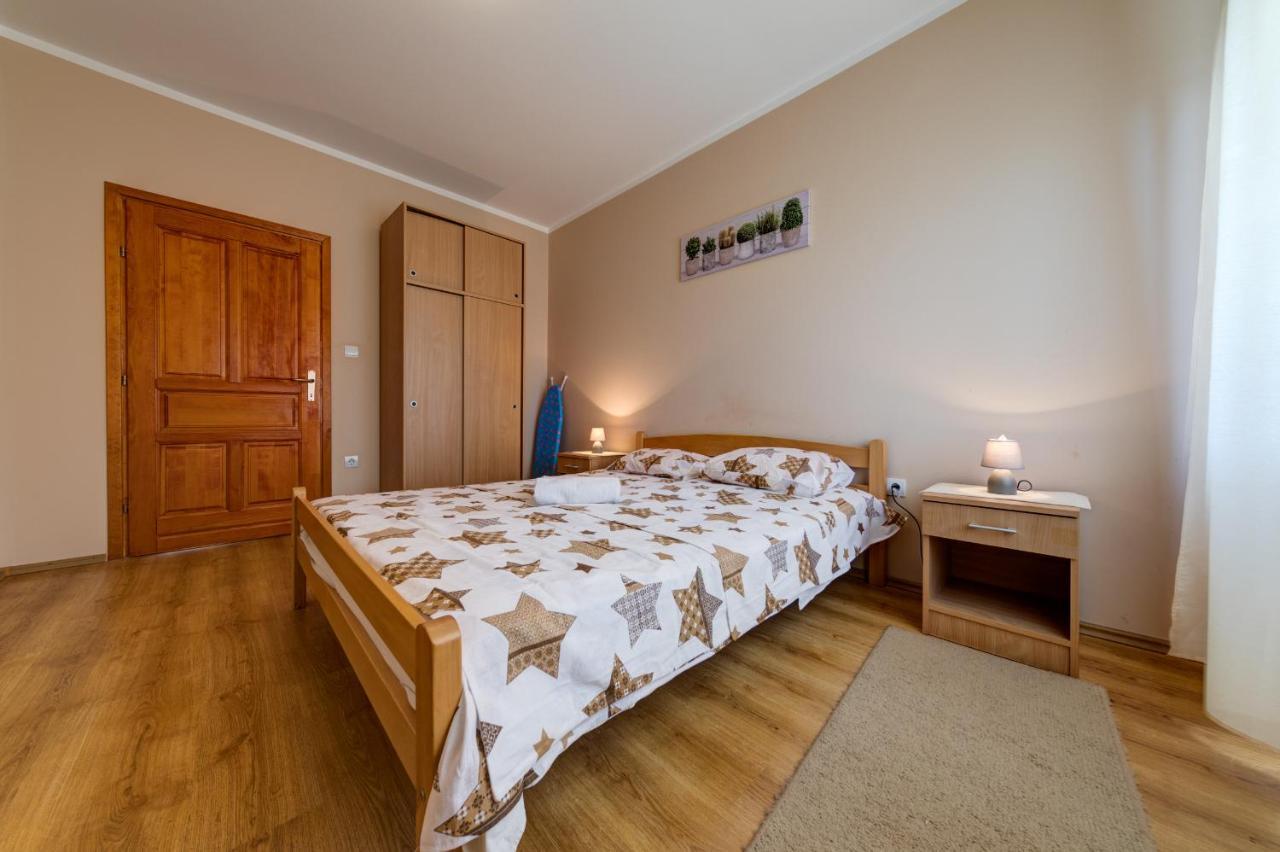 Apartments Pelle Tivat Eksteriør billede